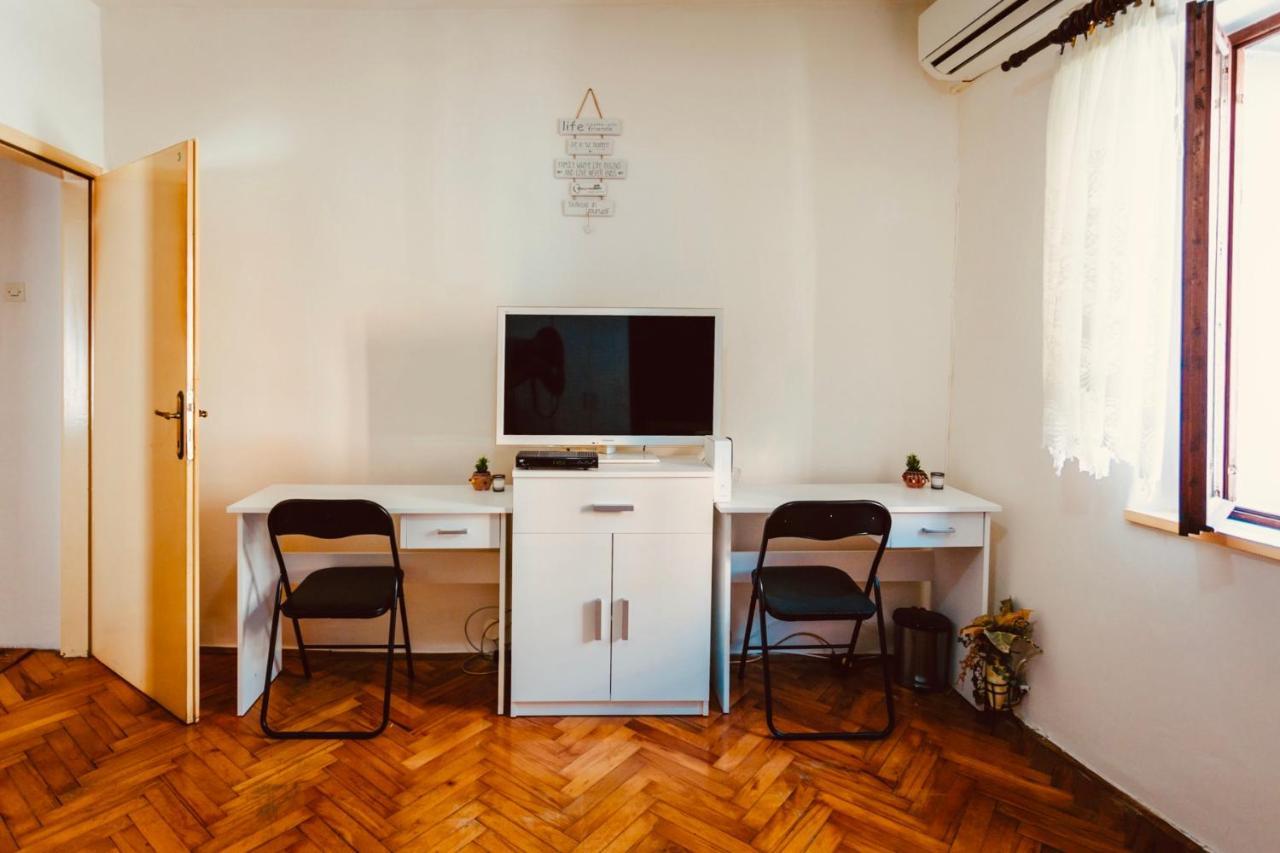 House365 Hotel Koper Bagian luar foto